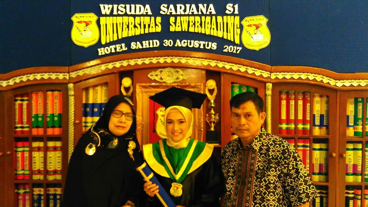 Risny, Alumni Terbaik  Administasi Publik Unsa Makassar