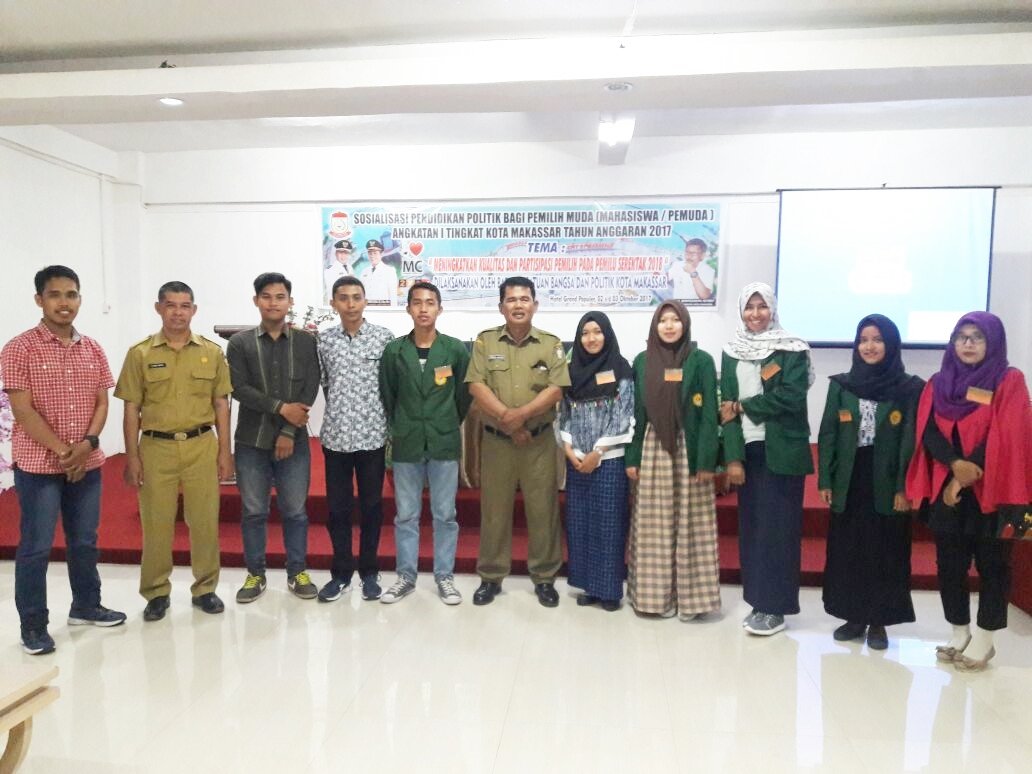 Mahasiswa Unsa Mengikuti Sosialisasi Pendidikan Politik
