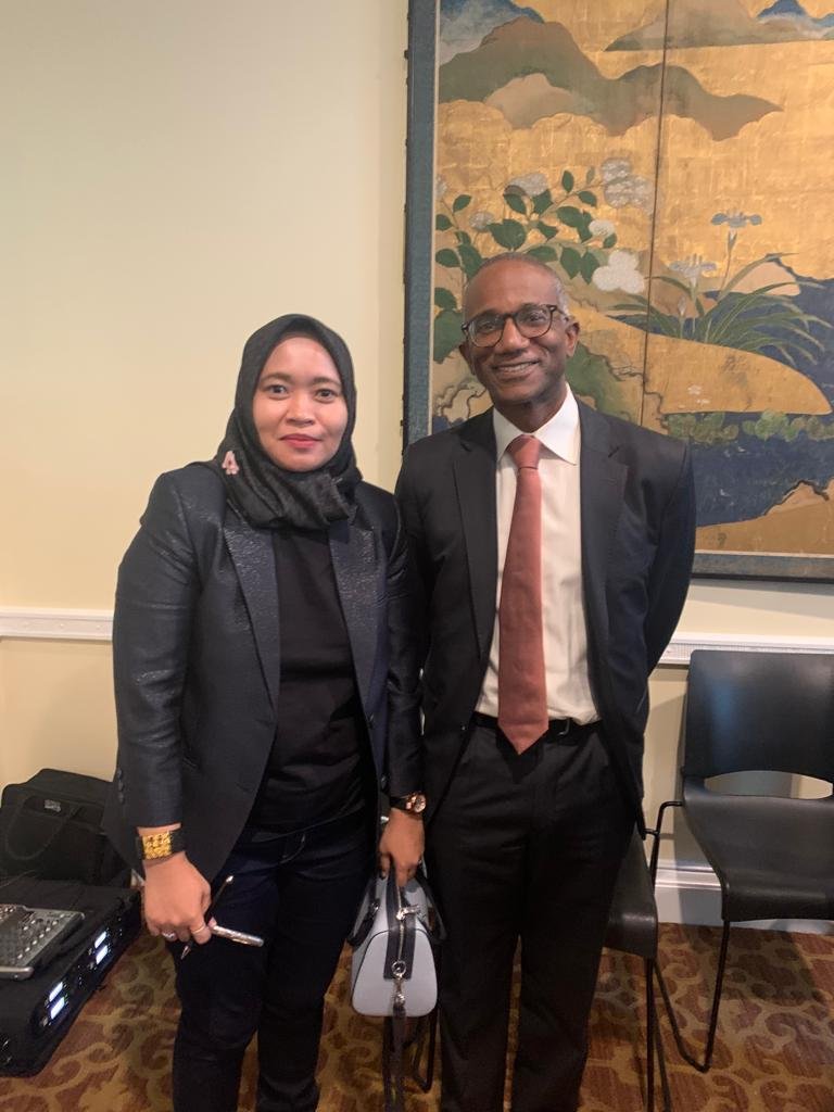 Dr. Asma Mengikuti Seminar dan Perbandingan Sistem Hukum